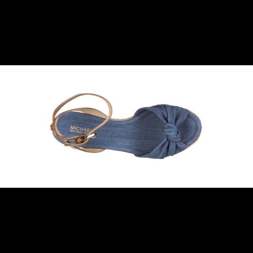 Michael kors Maxwells mid wedged sz 8M - Picture 3 of 7